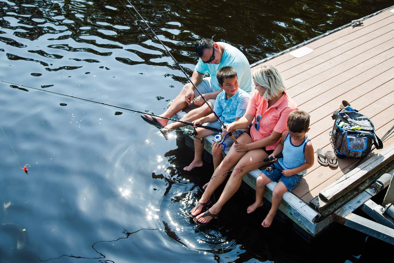 Fishing Mastery: 21 Essential Techniques & Tips for Success